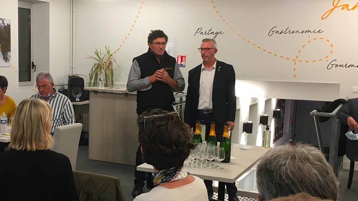 inauguration de la Wine&Spirit school à lagabarre notre dame la riche